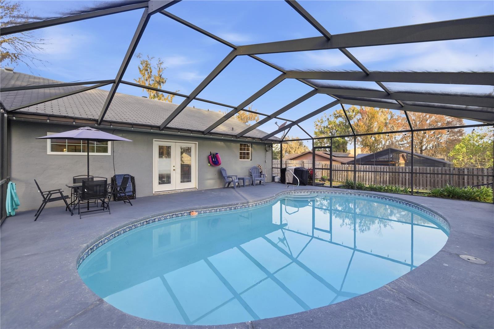 SILVER OAKS - Residential