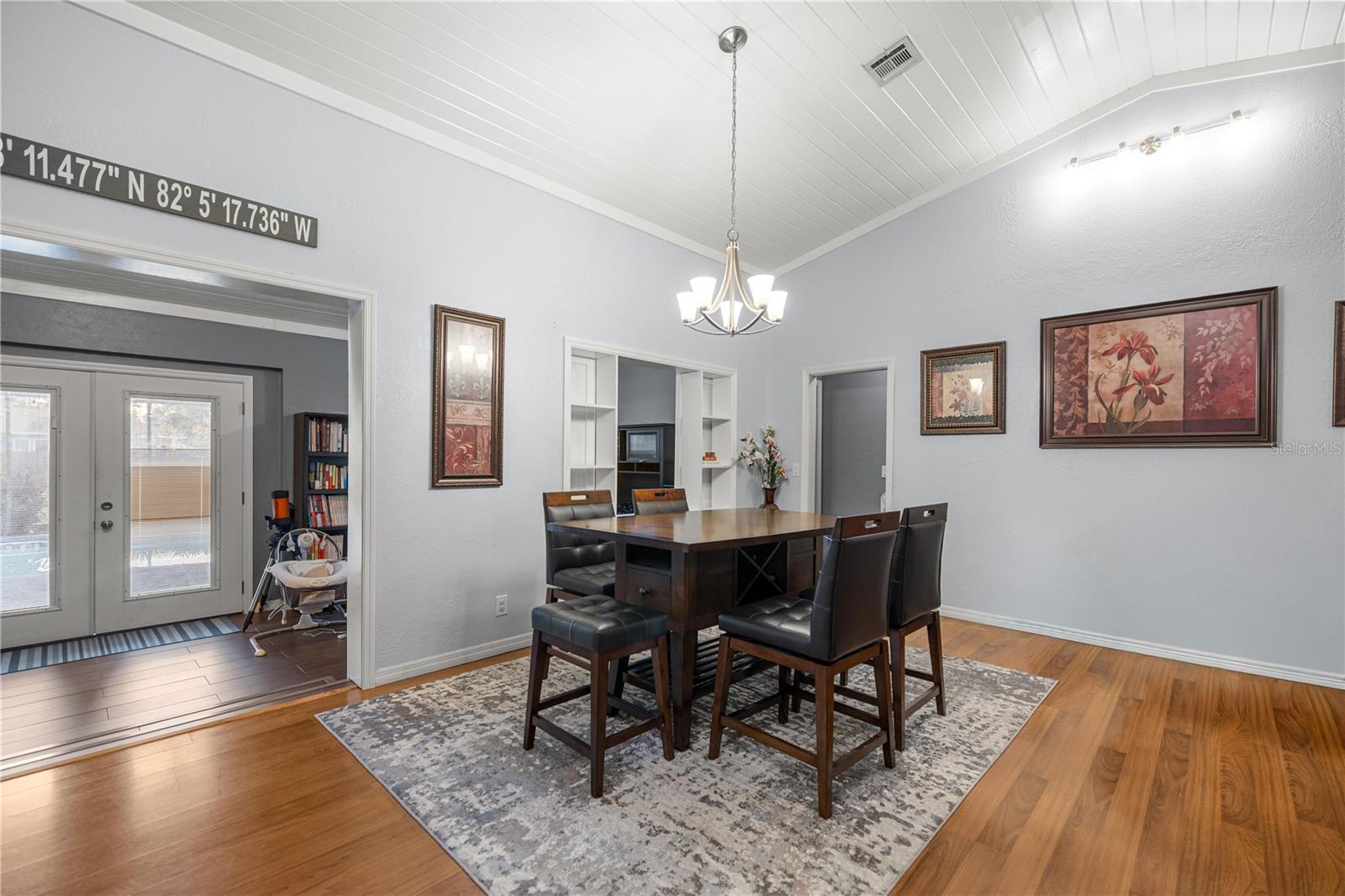 SILVER OAKS - Residential