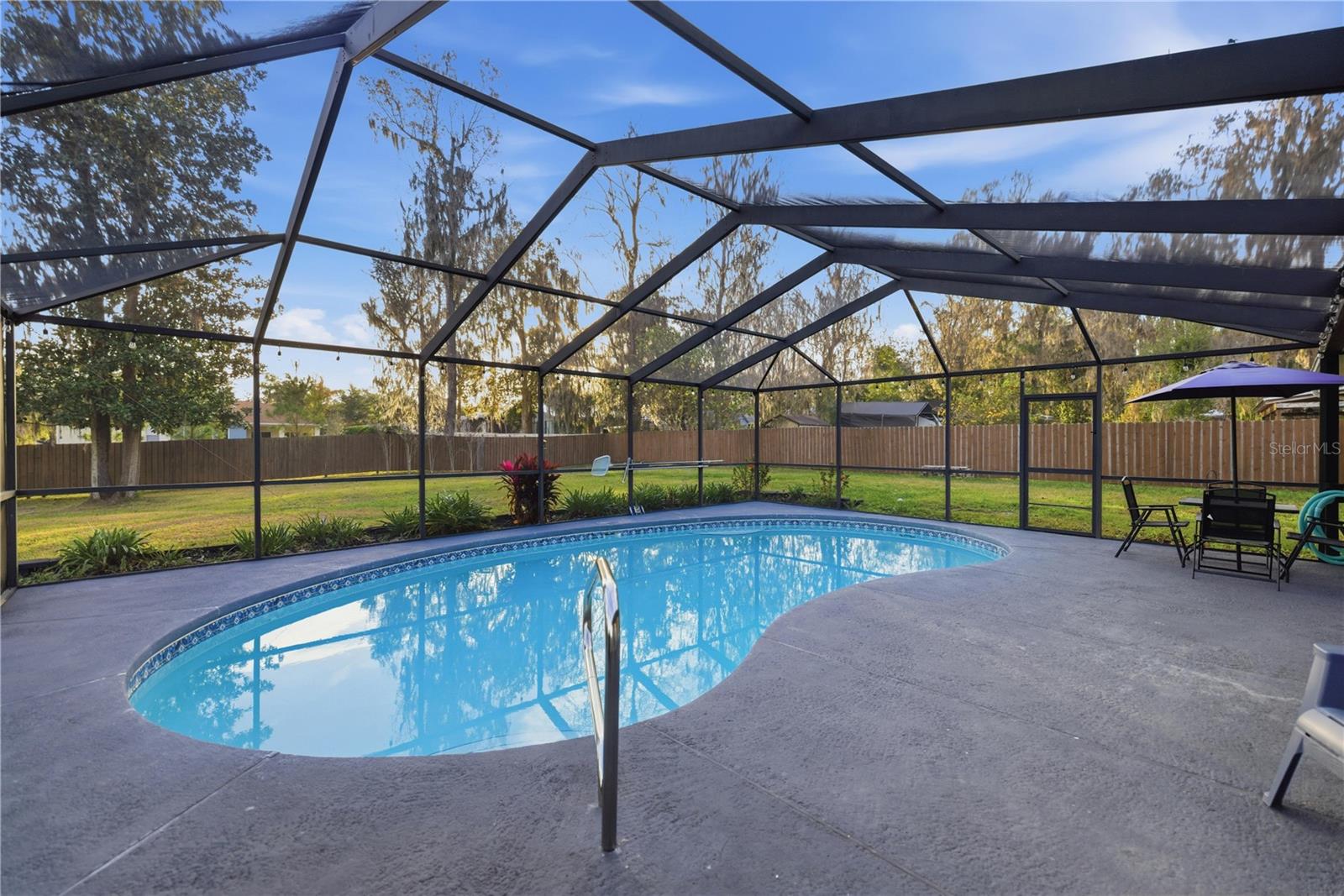 SILVER OAKS - Residential