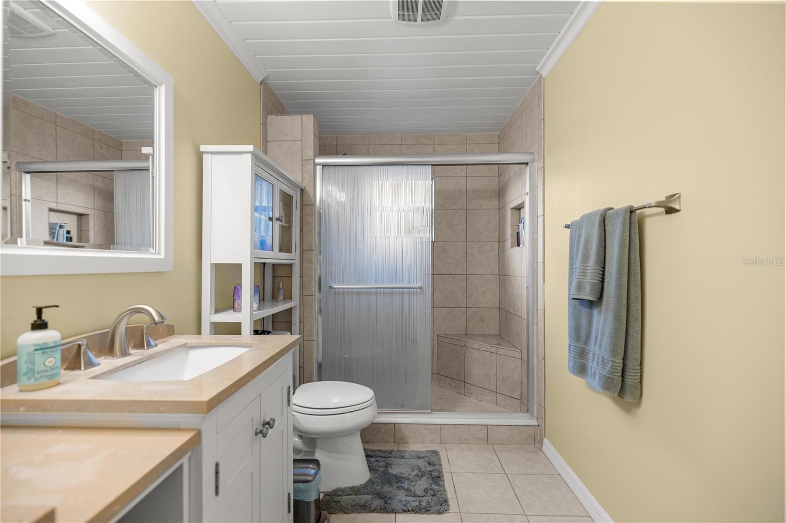 SILVER OAKS - Residential