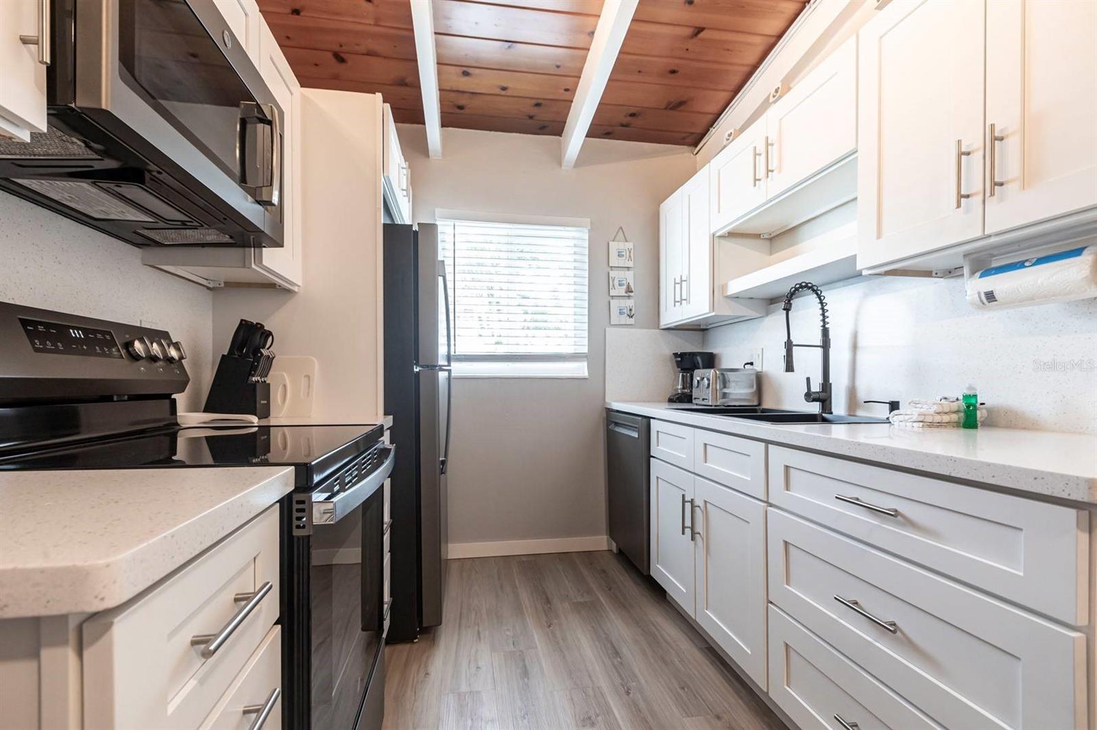 CASA MAR - Residential Lease