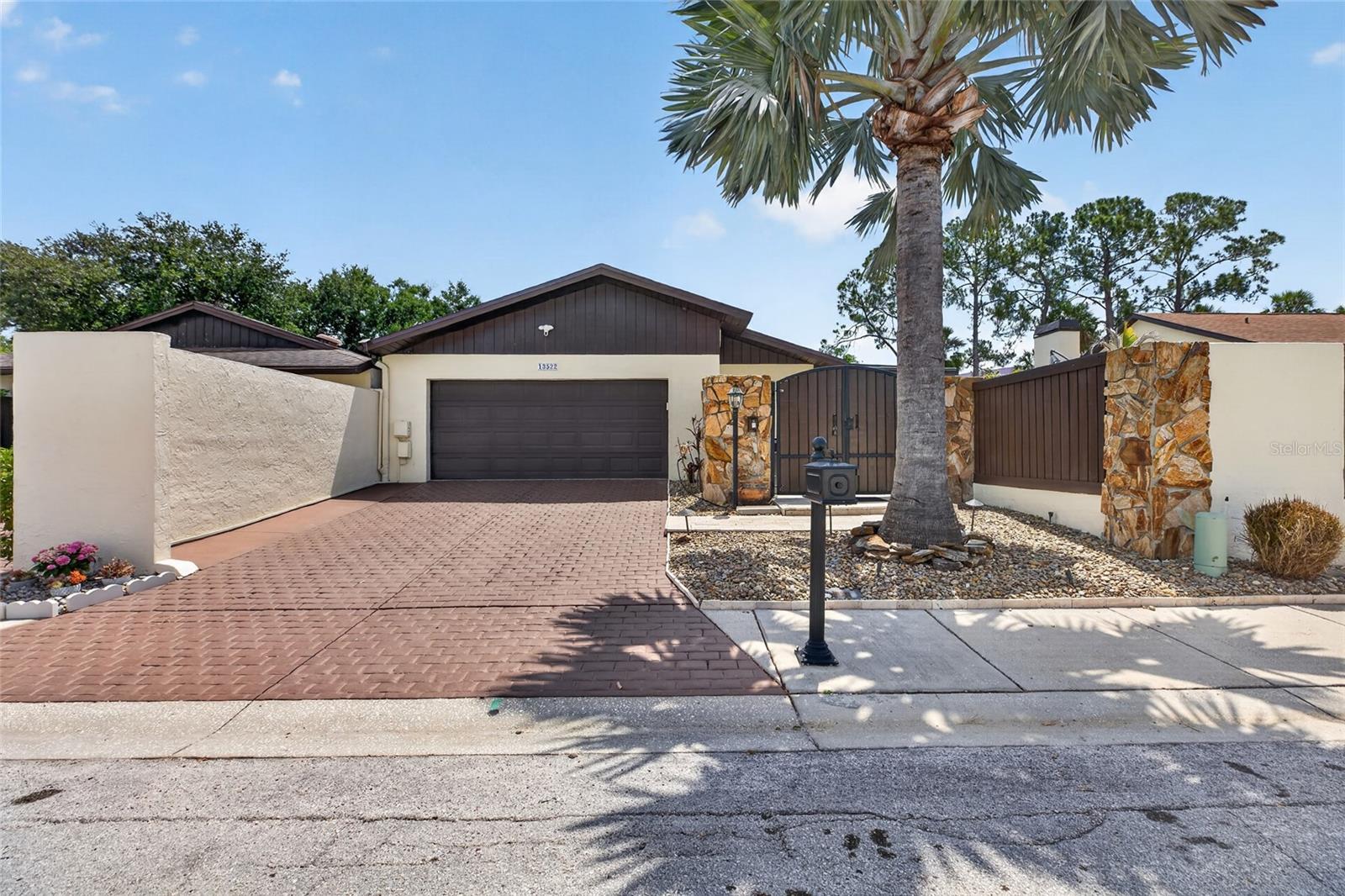 VILLAGE VI OF CARROLLWOOD VILL - Residential