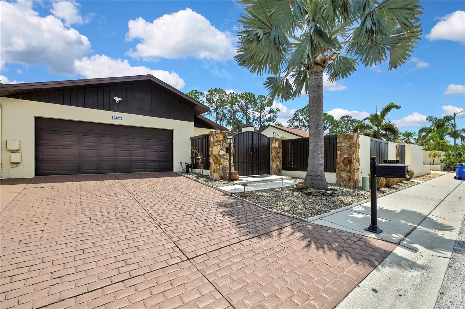 13522 AVISTA DRIVE