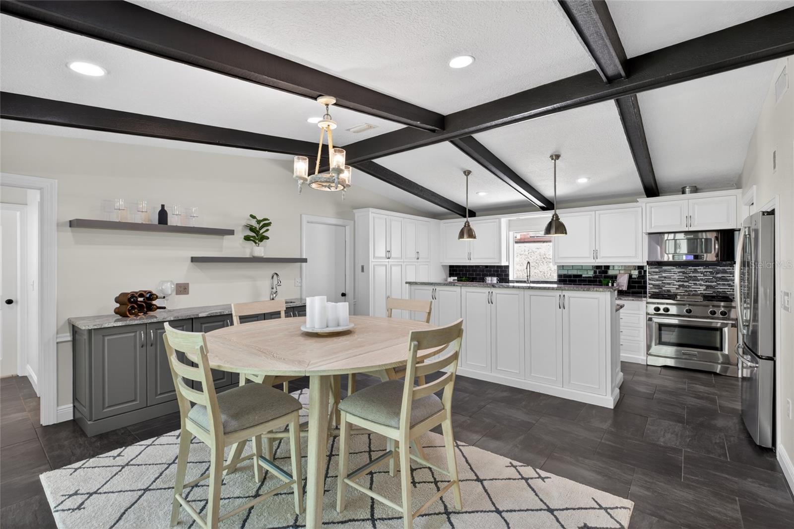 VILLAGE VI OF CARROLLWOOD VILL - Residential