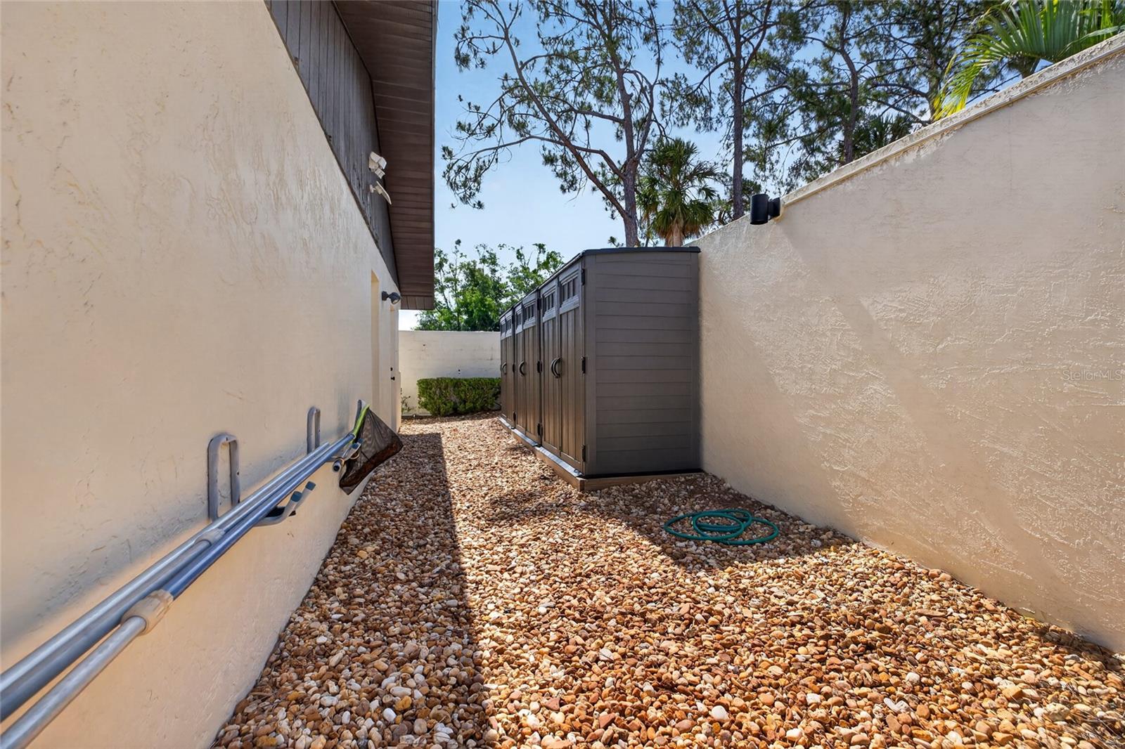 VILLAGE VI OF CARROLLWOOD VILL - Residential