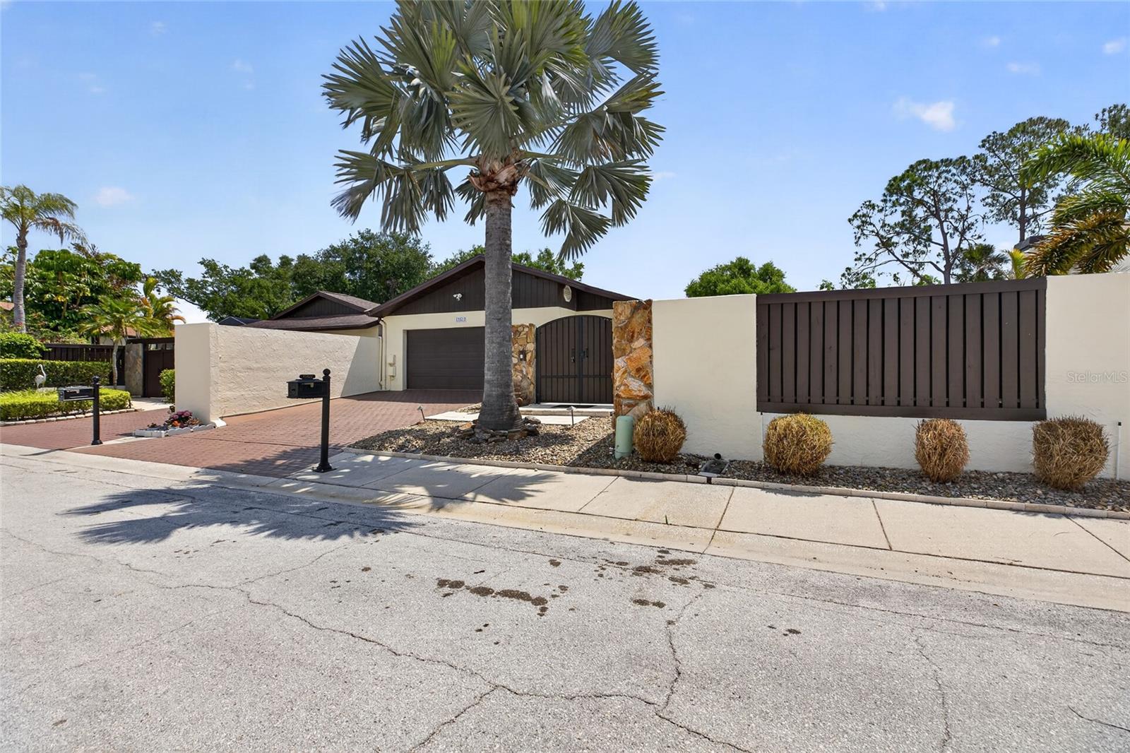 VILLAGE VI OF CARROLLWOOD VILL - Residential