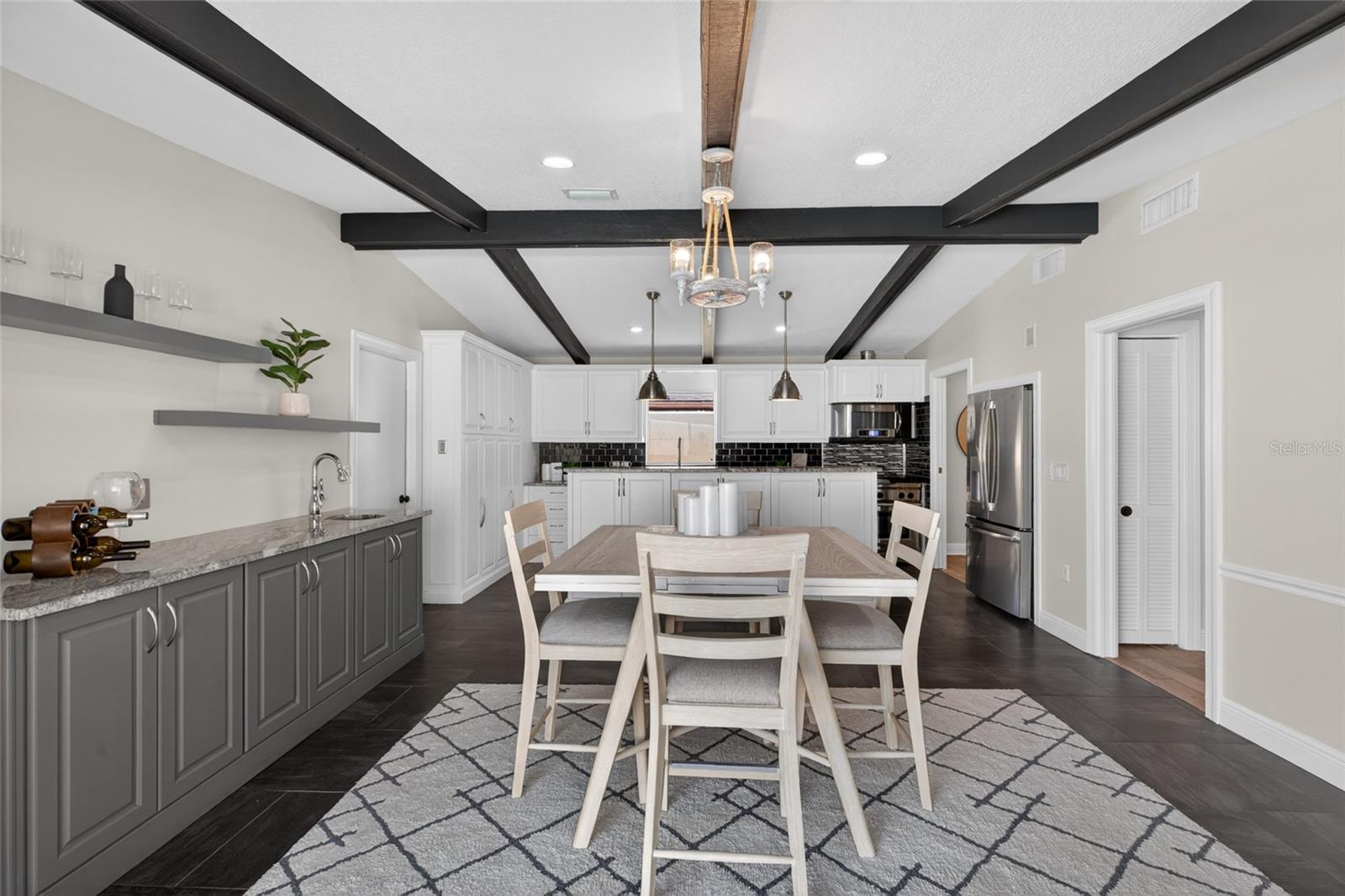 VILLAGE VI OF CARROLLWOOD VILL - Residential