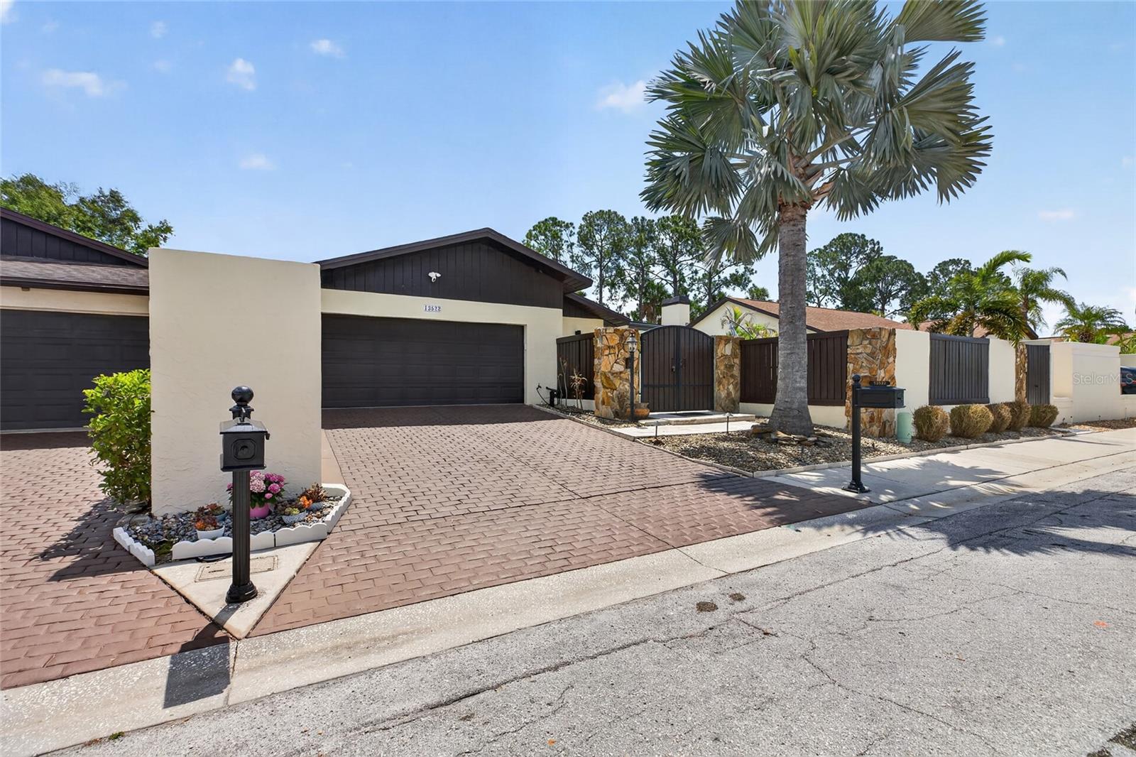 VILLAGE VI OF CARROLLWOOD VILL - Residential