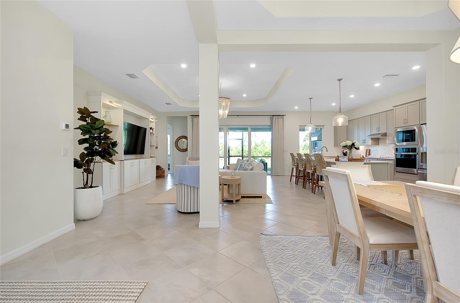 WELLEN PARK GOLF & COUNTRY CLUB - Residential Lease