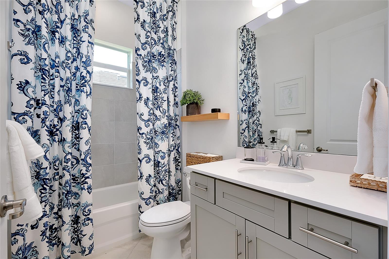 WELLEN PARK GOLF & COUNTRY CLUB - Residential Lease