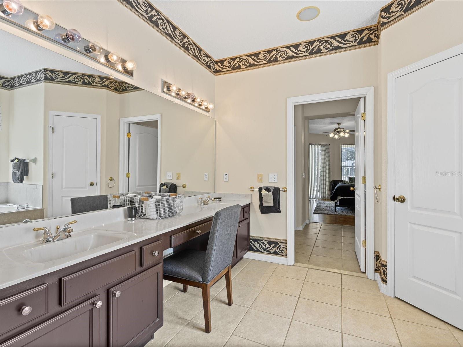 GRAND RESERVE - Residential