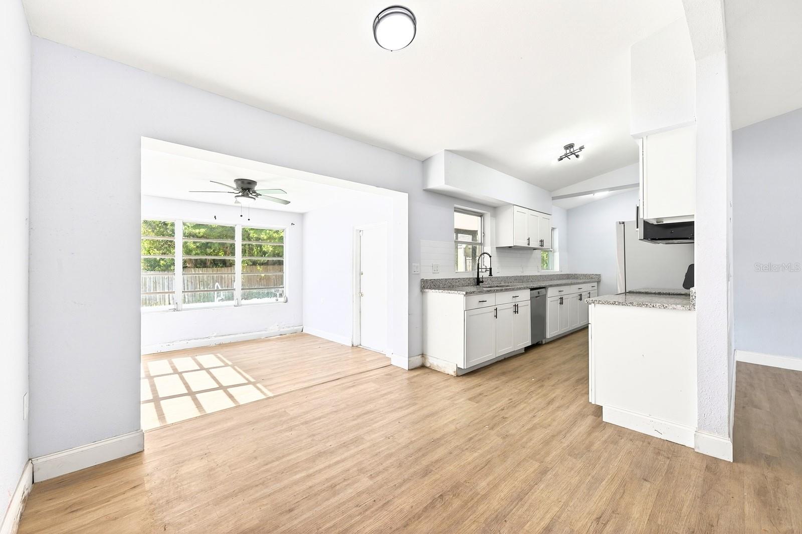 1412 LAKECREST DRIVE