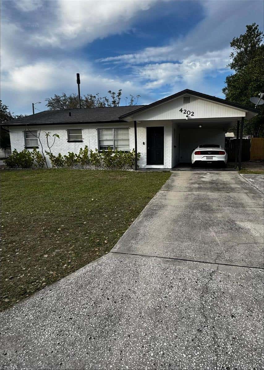 Photo of 4202 E Okara Road, Tampa, FL 33617 (MLS # TB8537162)