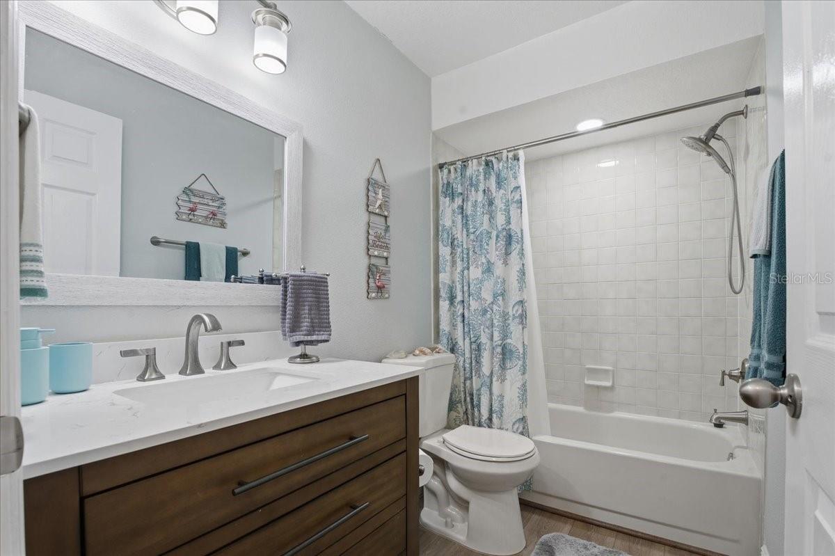 GOLF VIEW VILLAS CONDO 05A - Residential