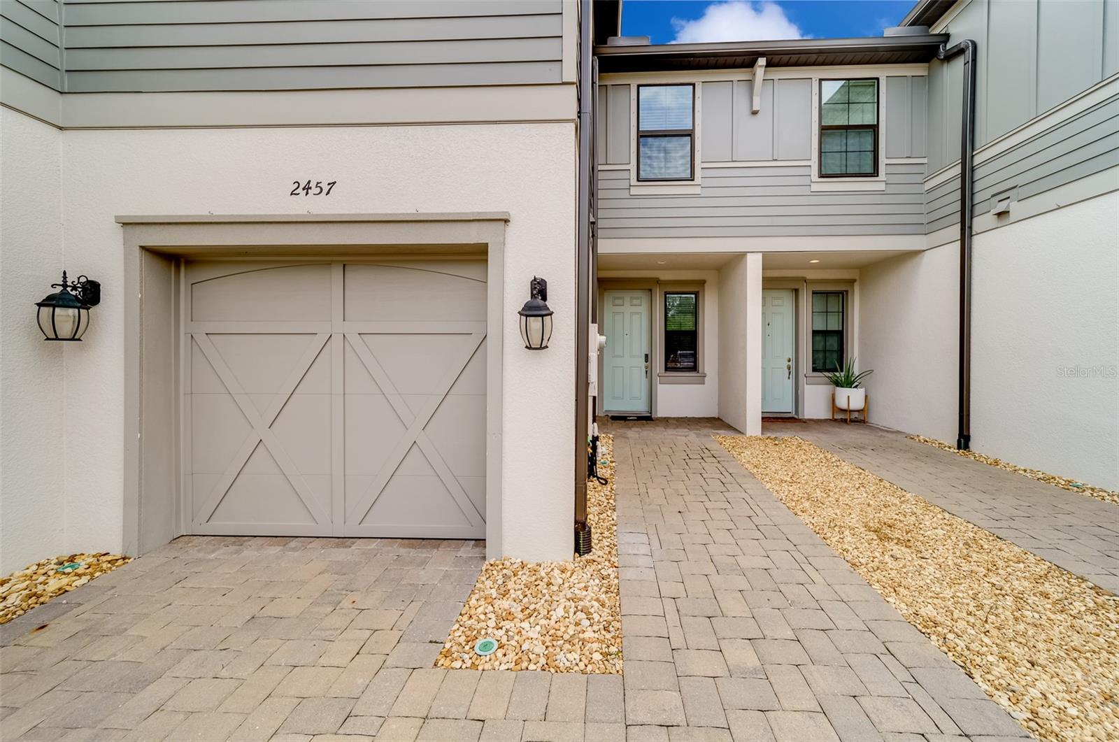 2457 GOLDEN PASTURE CIRCLE