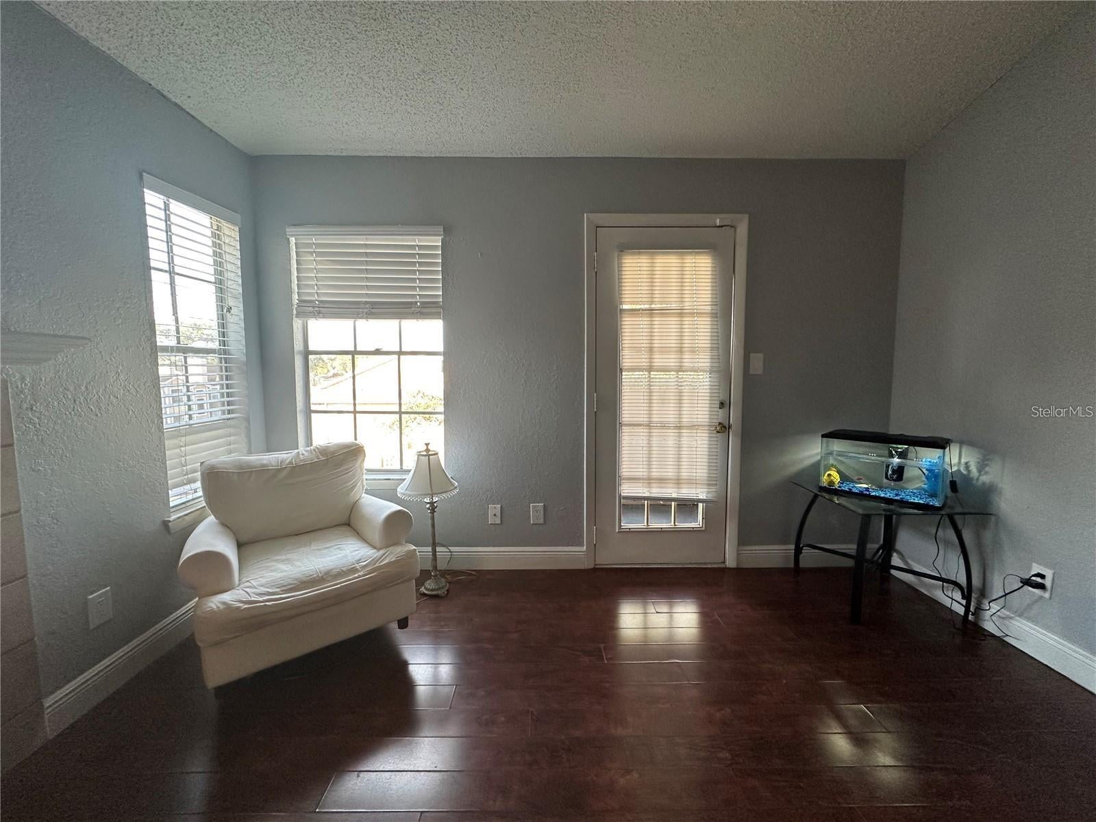 5601 ROSEBRIAR WAY S304