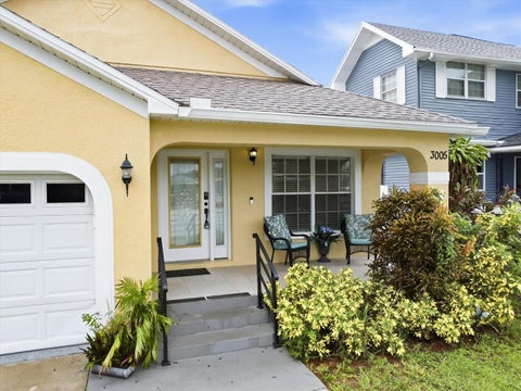 3005 W Chestnut Street, Tampa, FL 33607
