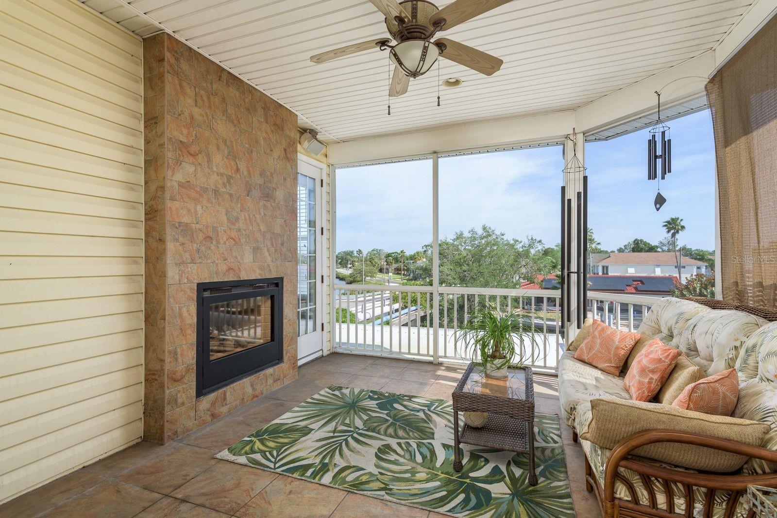 WHITCOMB POINT - Residential