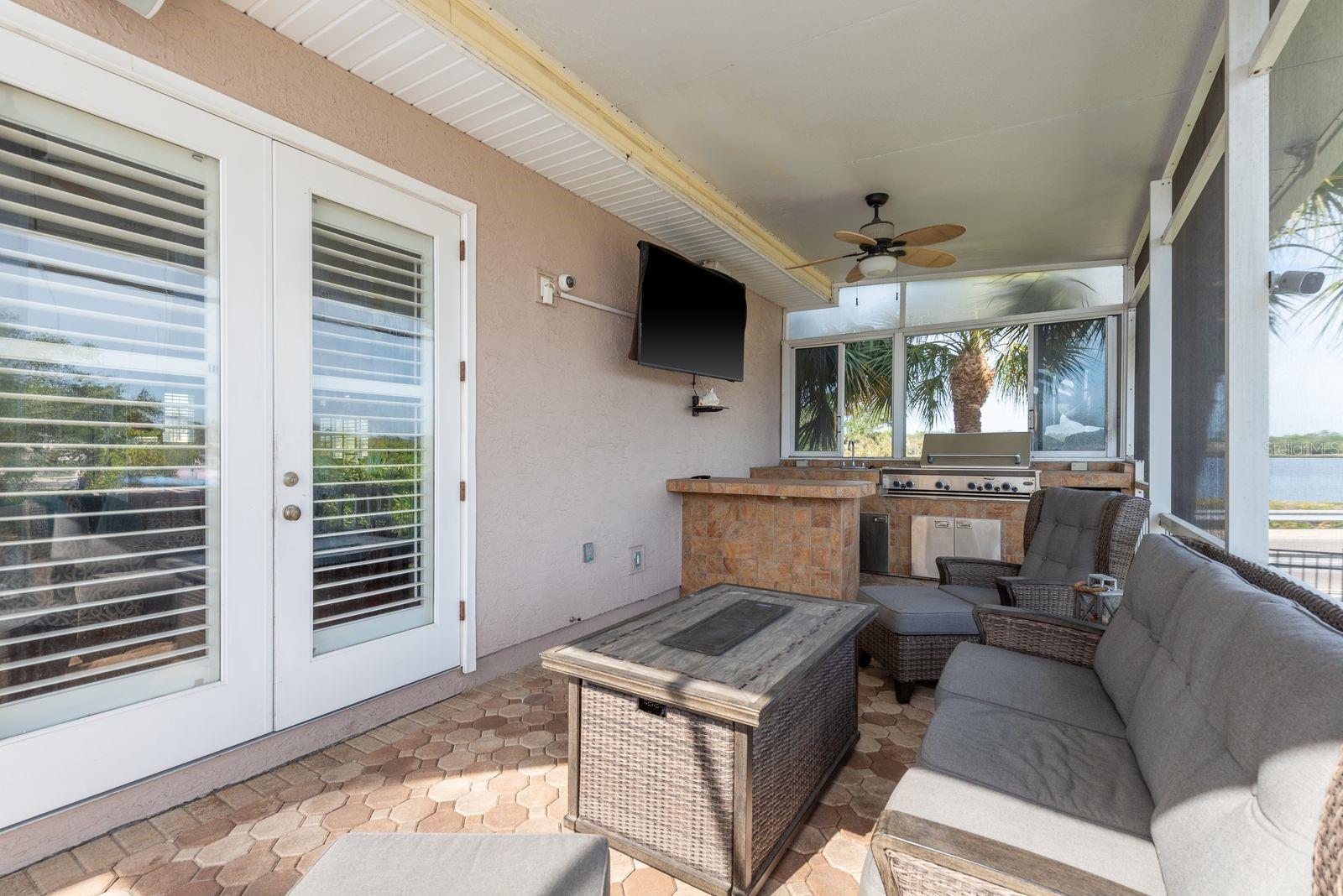 WHITCOMB POINT - Residential