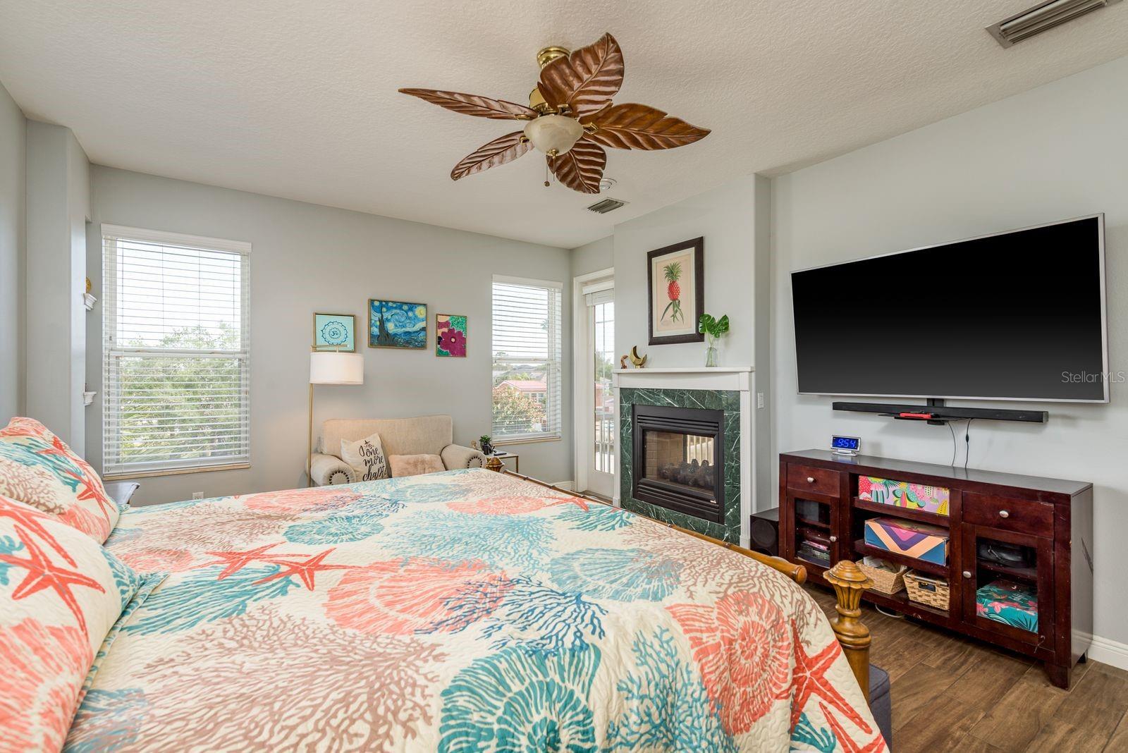 WHITCOMB POINT - Residential
