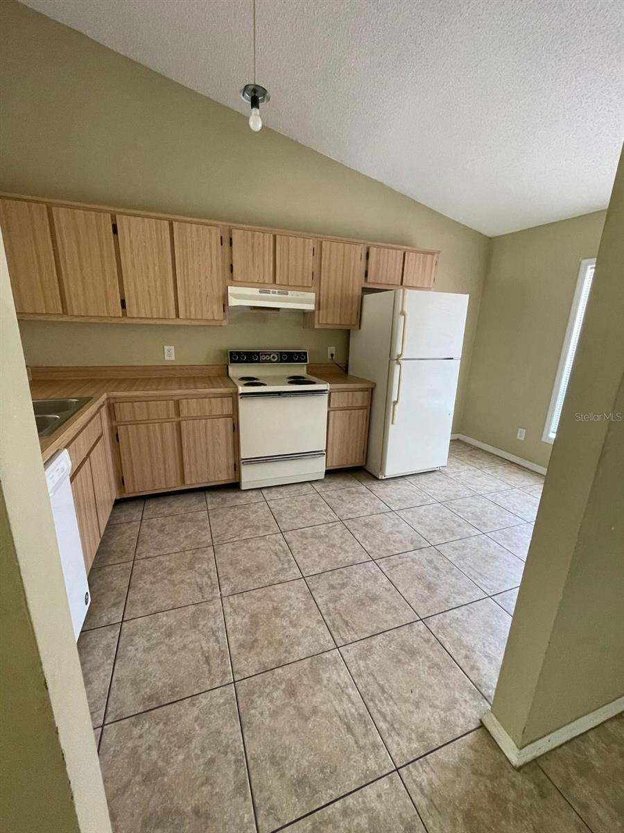 OAK HILL VILLAS PH 1 REP - Residential Income