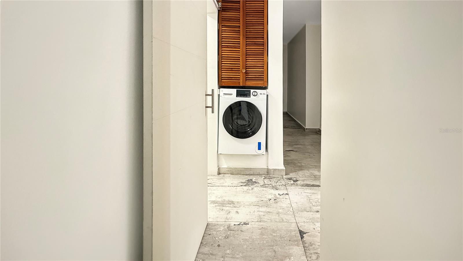 COND. GAMBARO - Residential Lease
