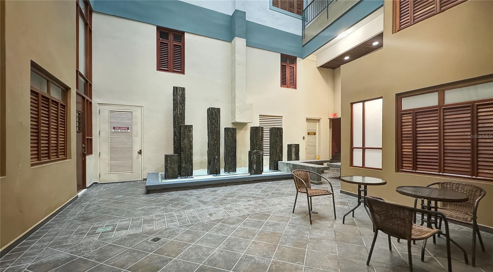 COND. GAMBARO - Residential Lease