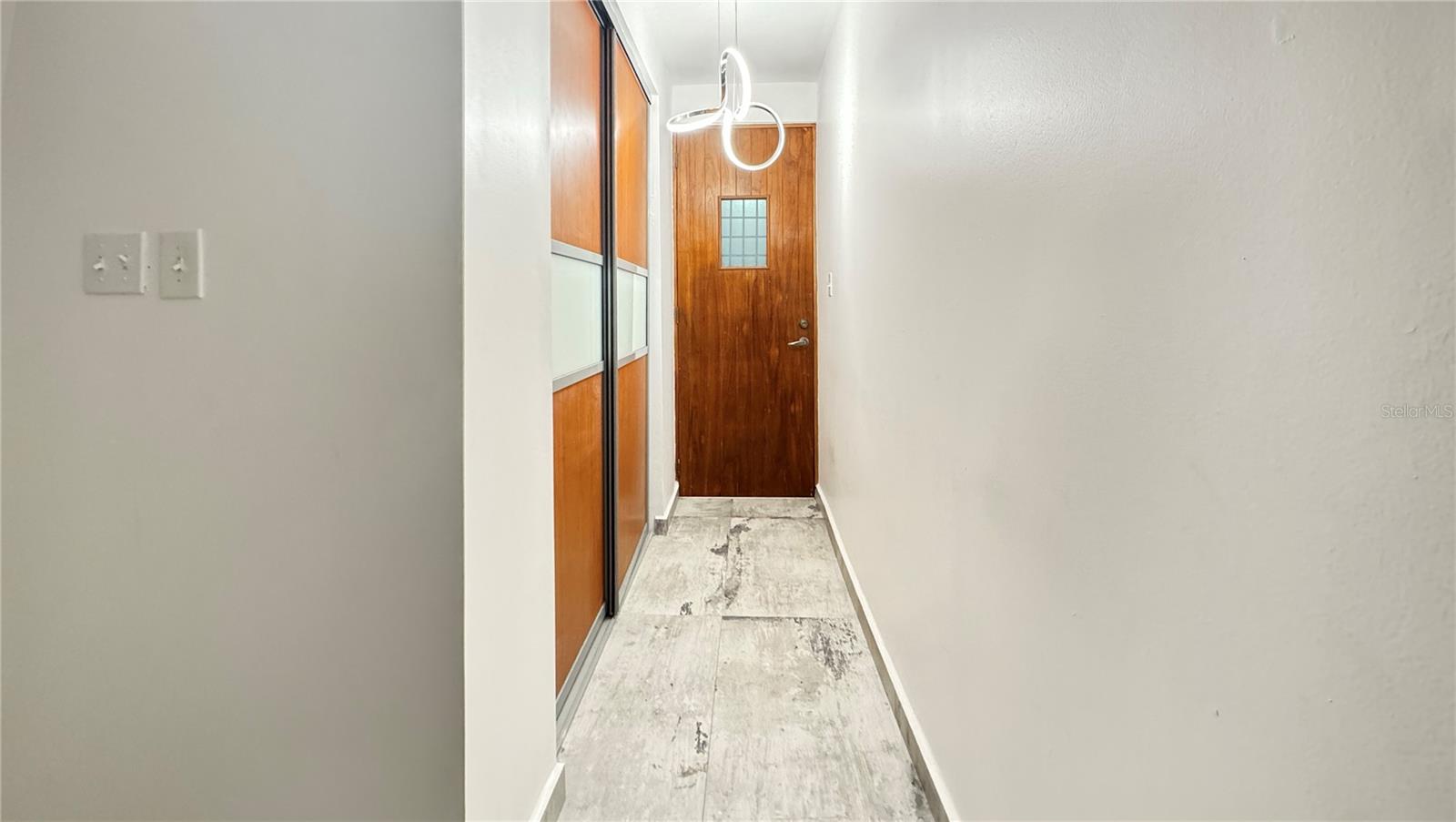 COND. GAMBARO - Residential Lease