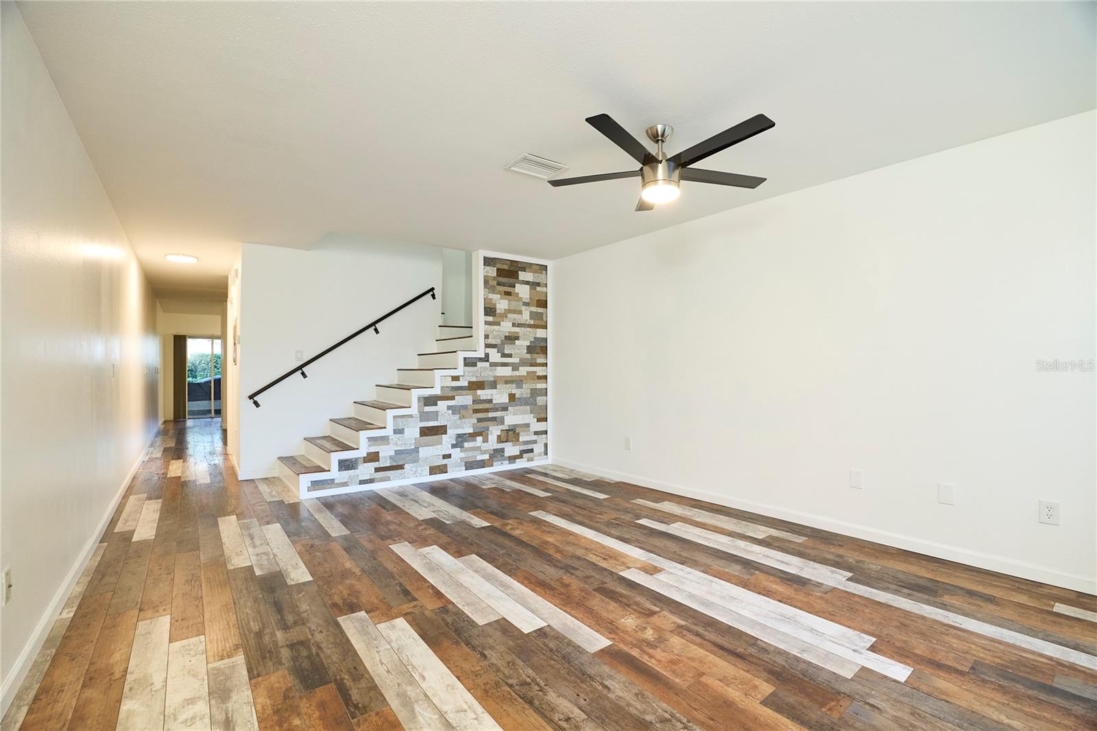 PROVIDENCE TWNHMS PH 1 - Residential