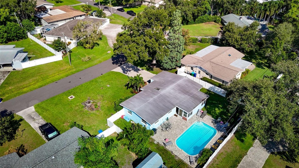 Photo of 8465 Ridgewood Circle, Seminole, FL 33772 (MLS # TB8551942)