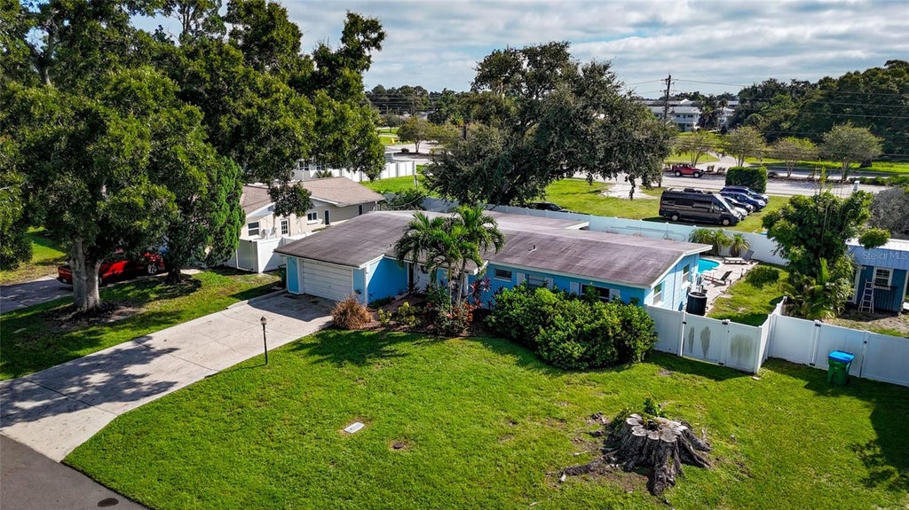 Photo of 8465 Ridgewood Circle, Seminole, FL 33772 (MLS # TB8551942)