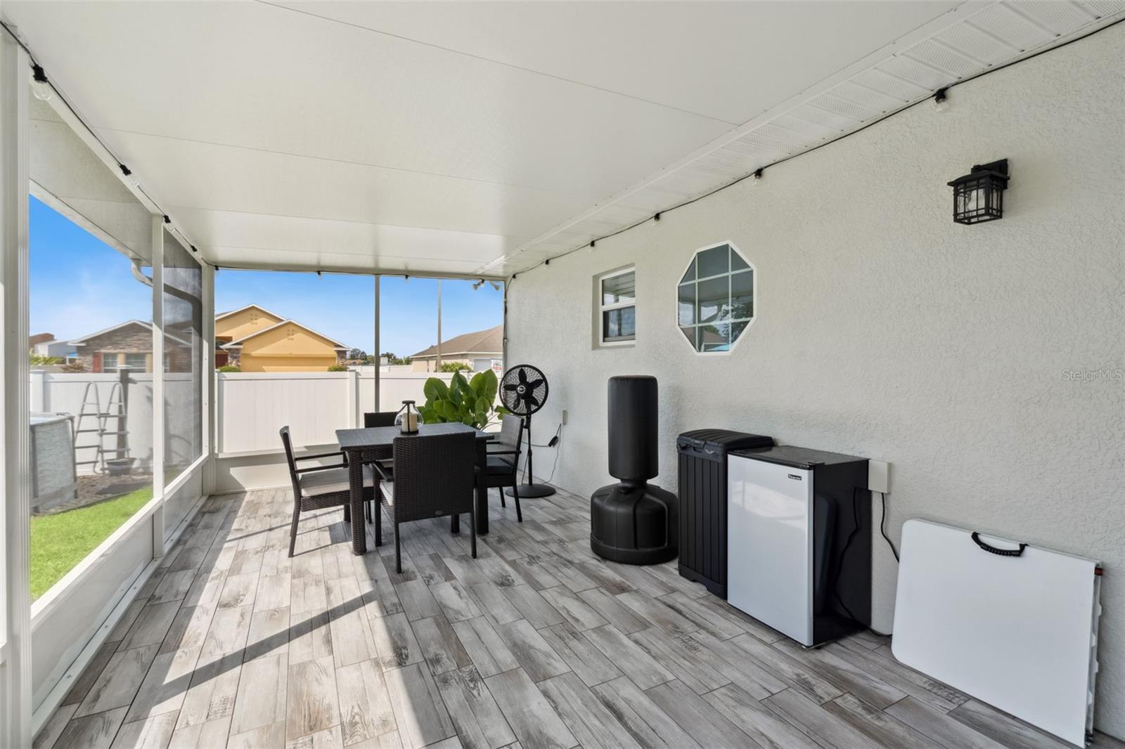 EAGLE BAY PH 1 - Residential