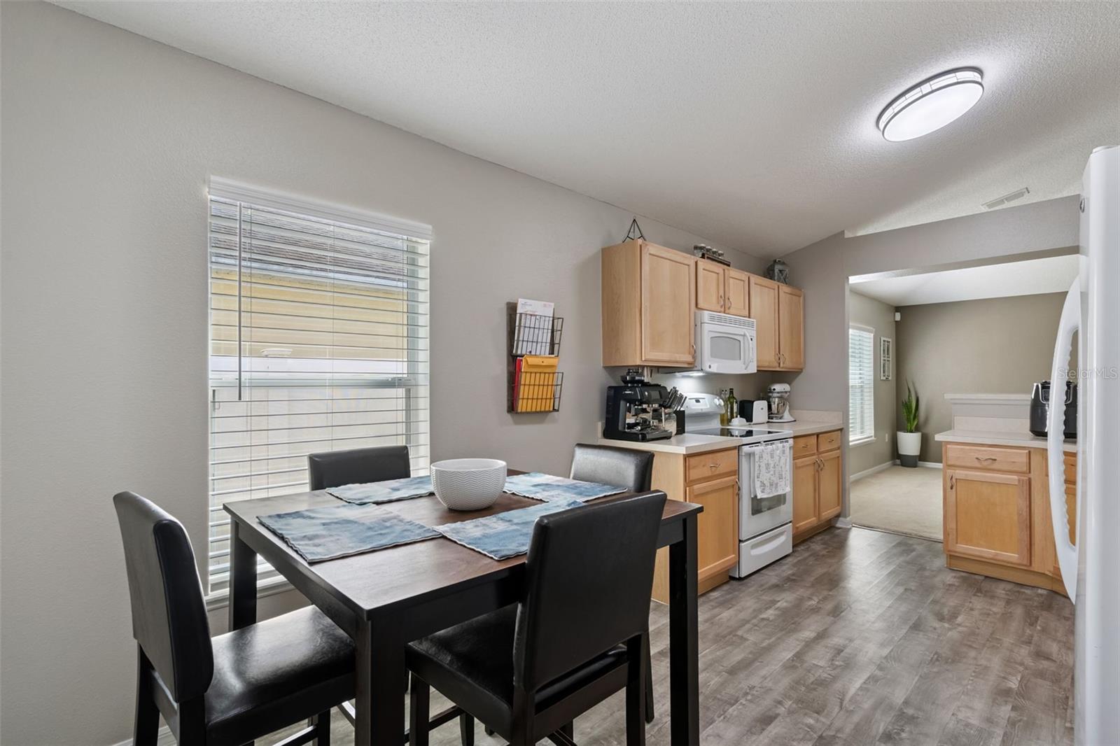 2540 HUNLEY LOOP