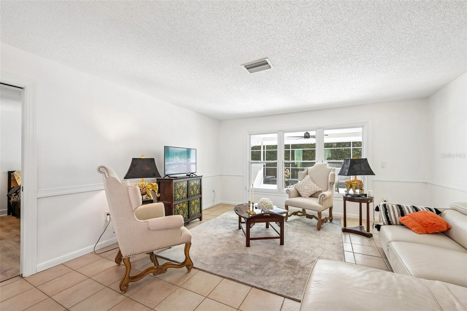 8111 TIMBER LAKE LANE, SARASOTA, FL, 34243 3 8111 TIMBER LAKE LANE