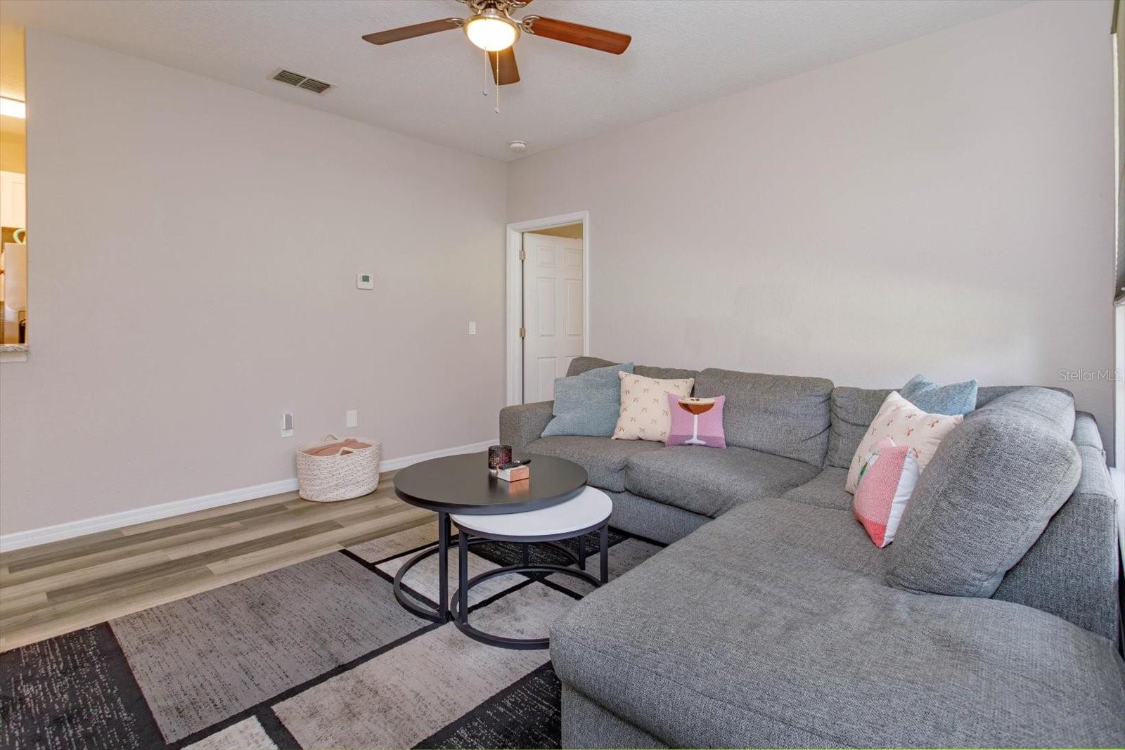 835 GRAND REGENCY POINT 104