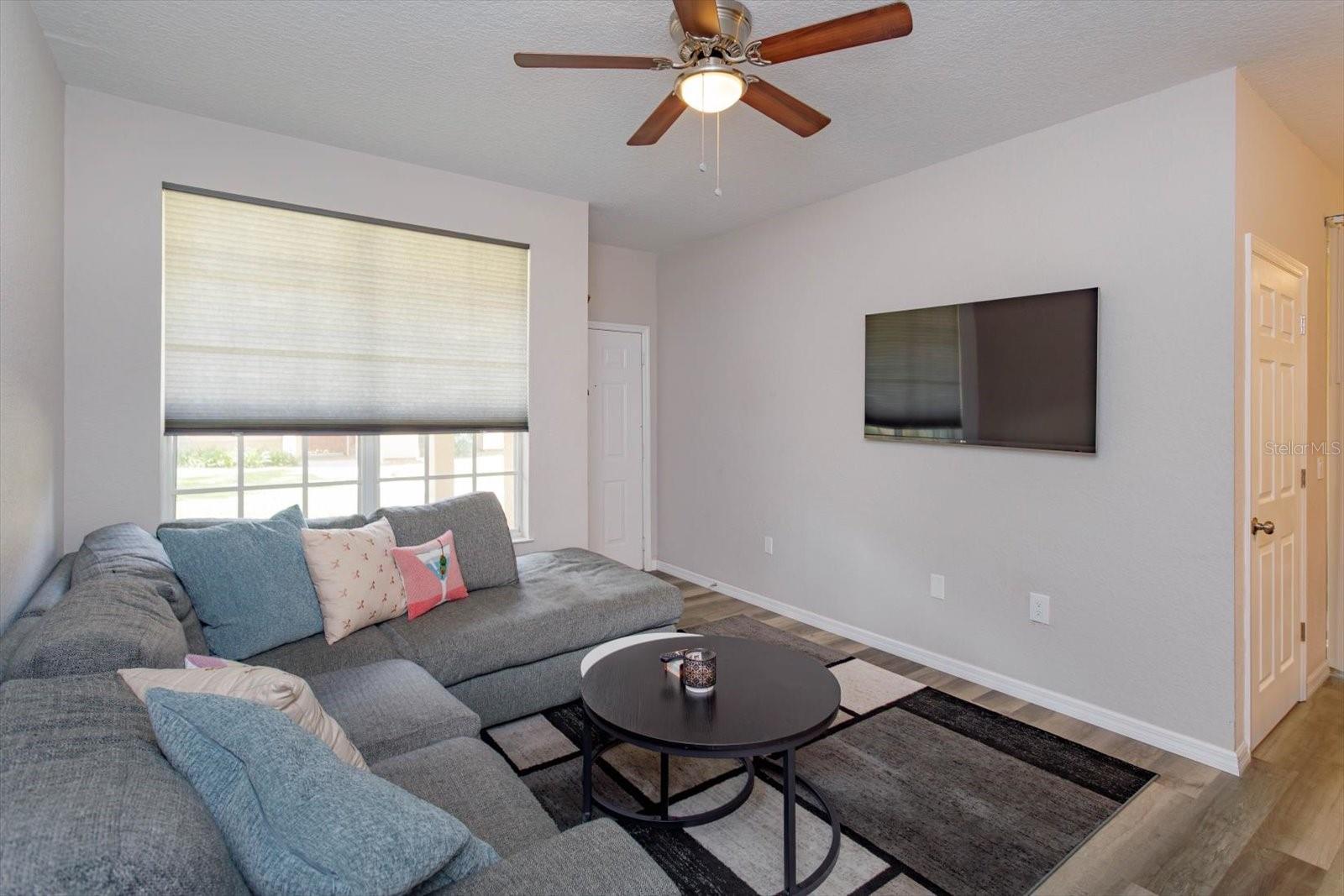 835 GRAND REGENCY POINT 104