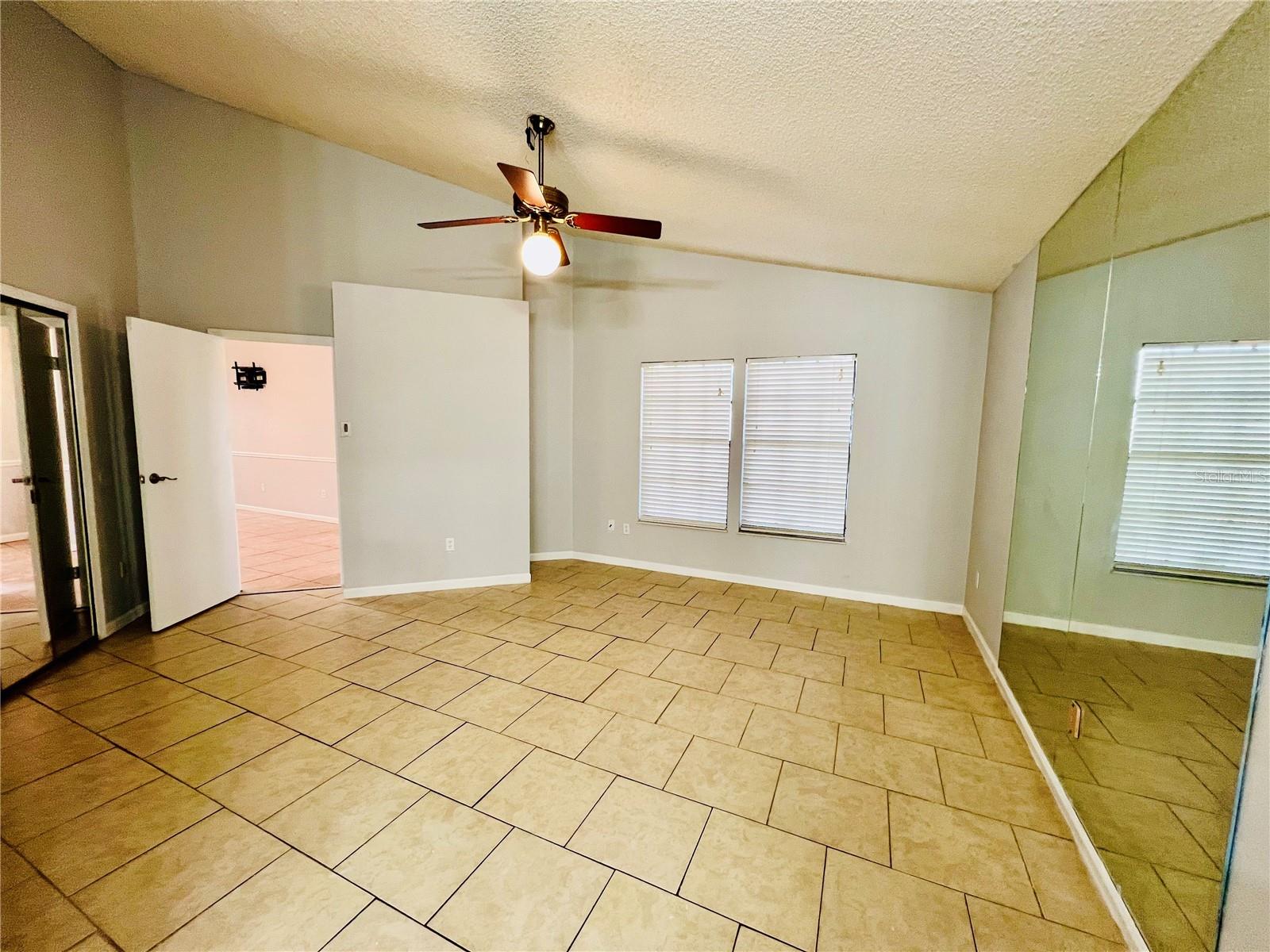 CRISTINA PH I - Residential