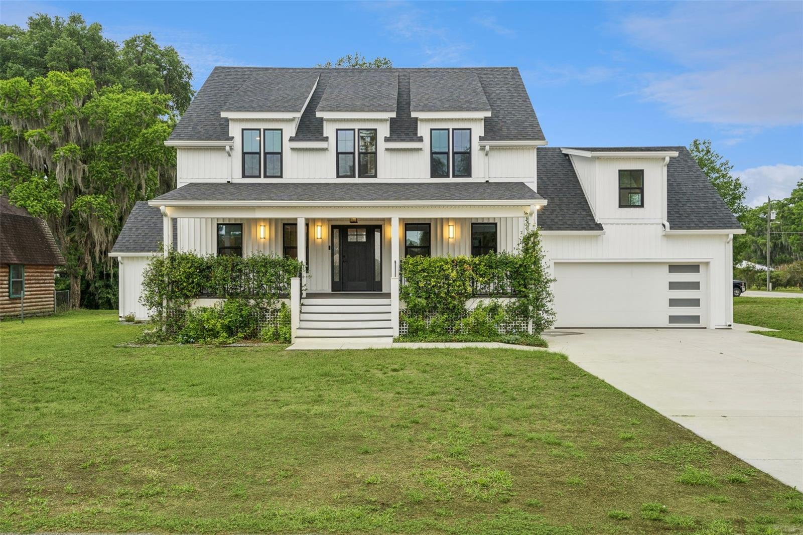 SUNSET SHORES - Residential