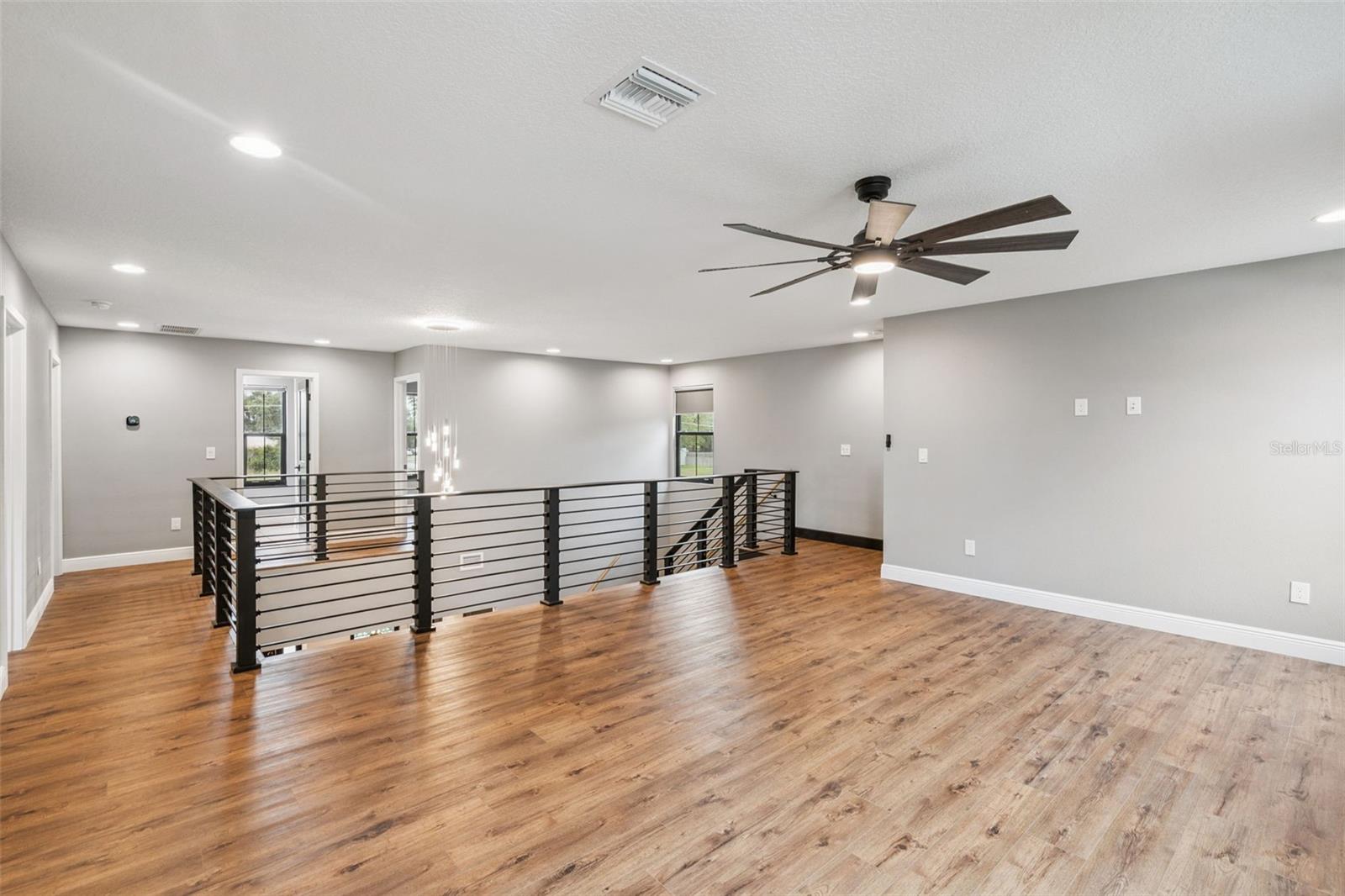 SUNSET SHORES - Residential