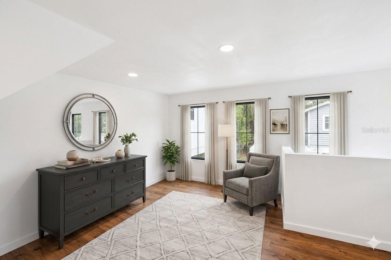 SUNSET SHORES - Residential
