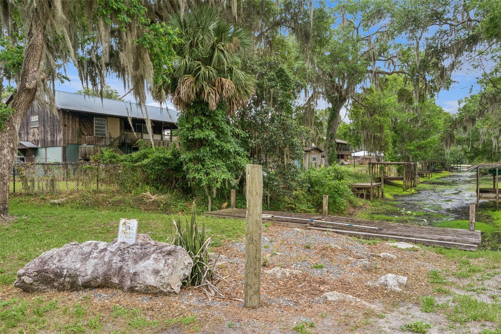 SUNSET SHORES - Residential