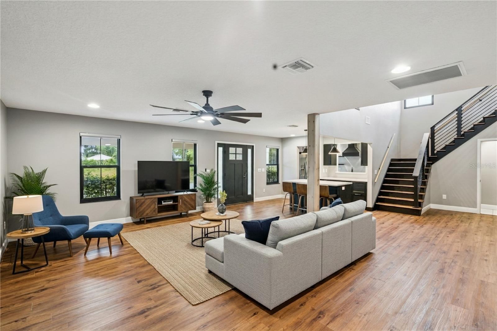 SUNSET SHORES - Residential