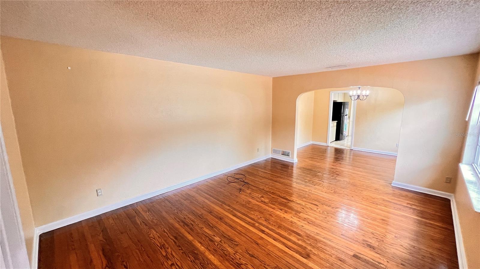 DIXIE TERRACE - Residential Lease