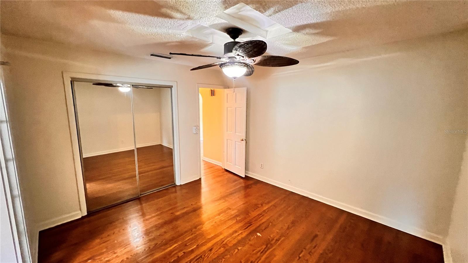 DIXIE TERRACE - Residential Lease