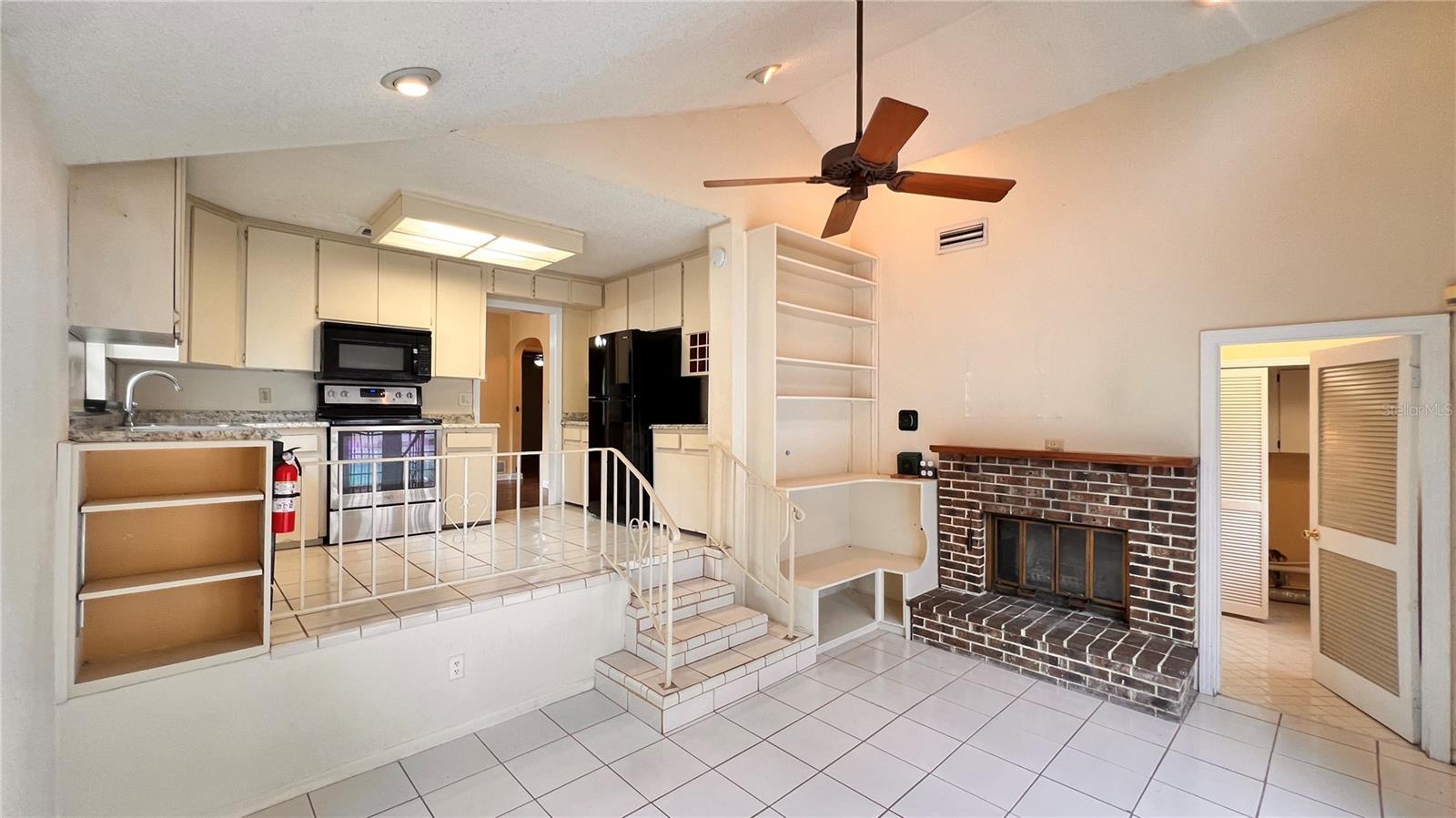 DIXIE TERRACE - Residential Lease