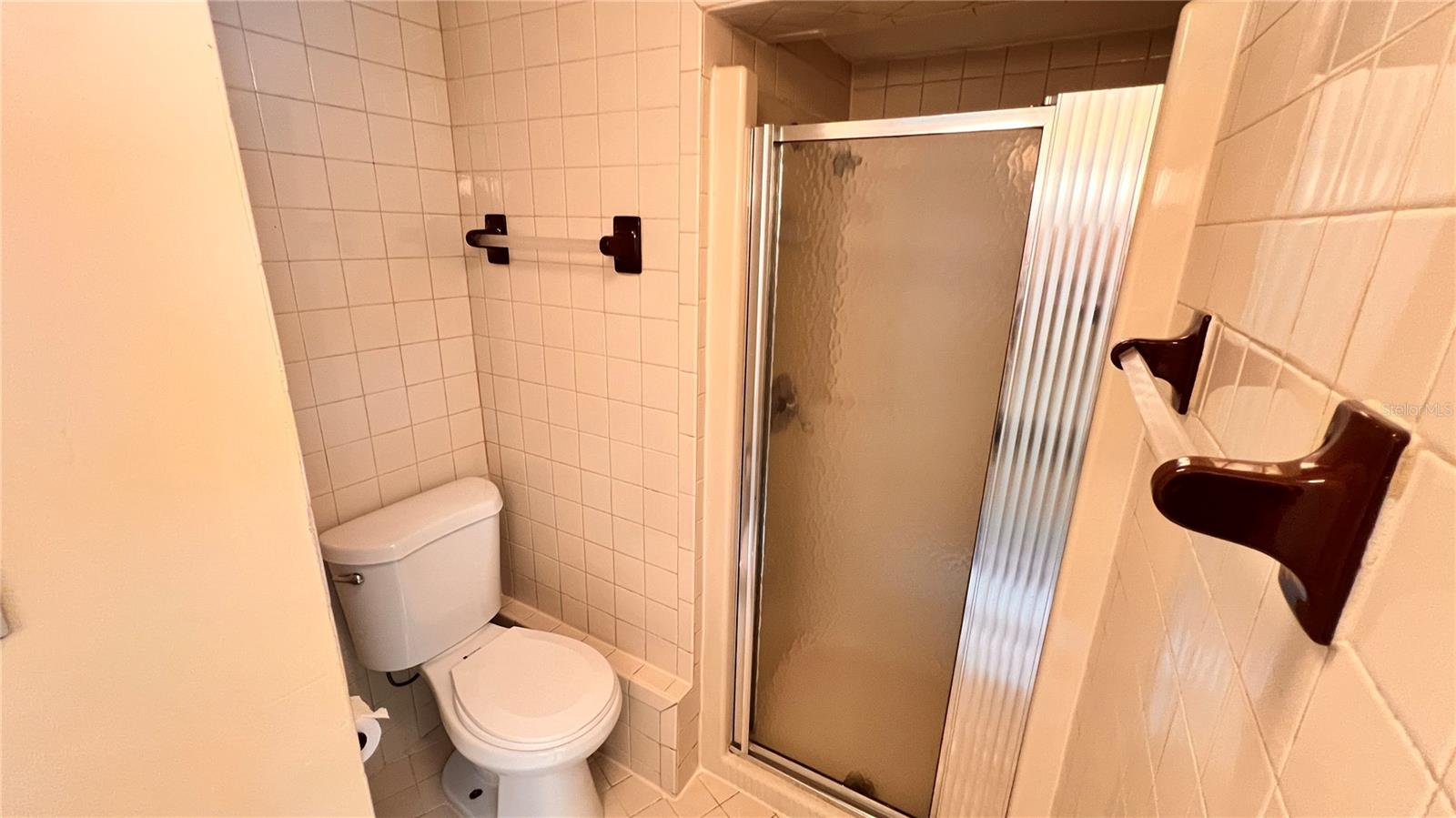 DIXIE TERRACE - Residential Lease