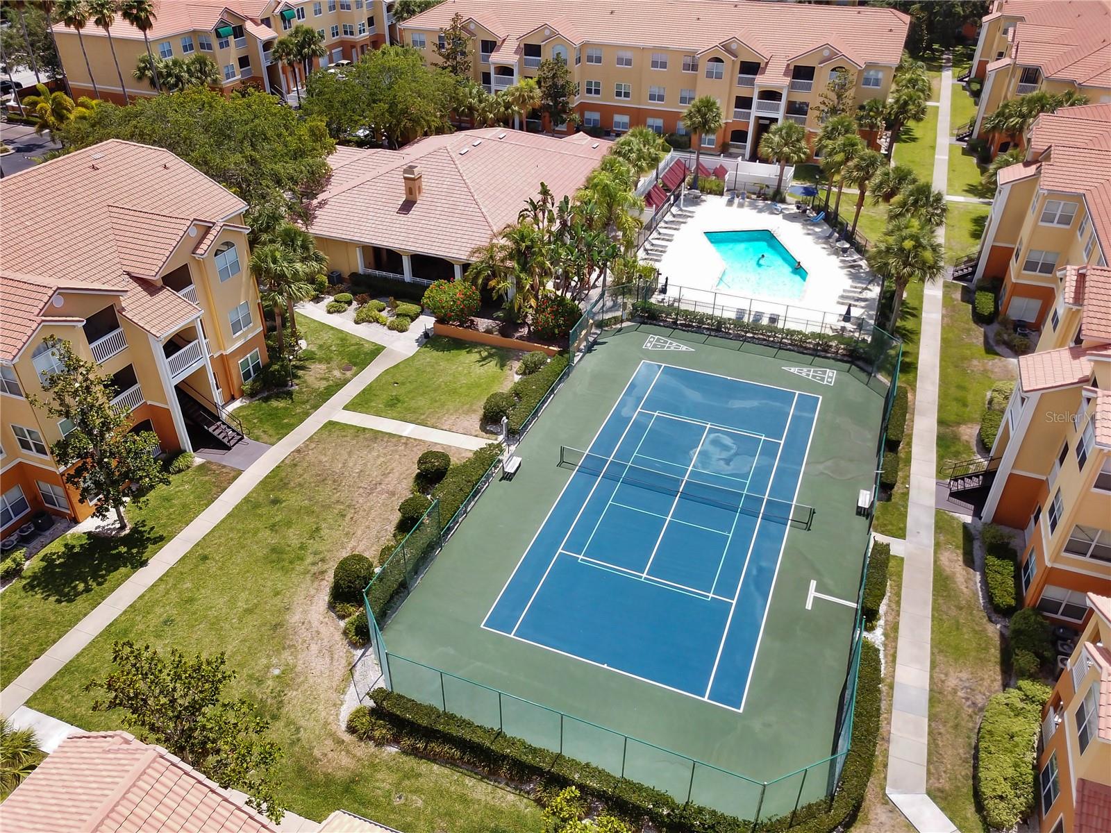 BEACHWAY CONDOS - Residential
