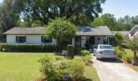 Great opportunity for investors or savvy buyers! This 3-bedroom, 1-bath home offers plenty of potential to add value. With a solid layout and spacious rooms, there's ample room for updates and improvements to increase equity or rental income. Don't miss your chance to transform this property into a great income-producing asset or personal project. Schedule your showing today!