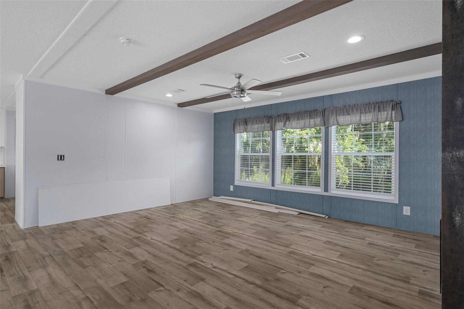 ACREAGE - Residential