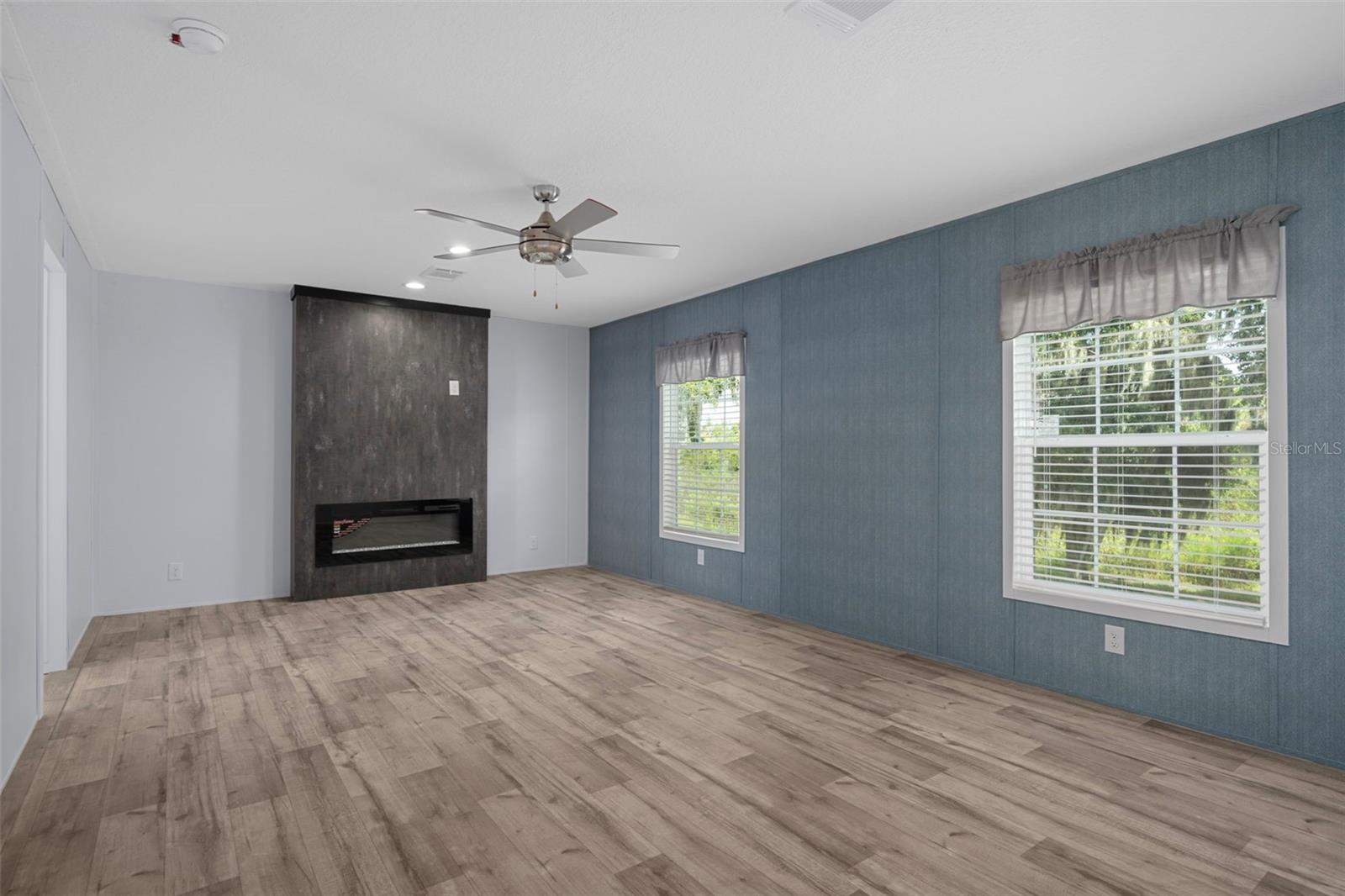 ACREAGE - Residential